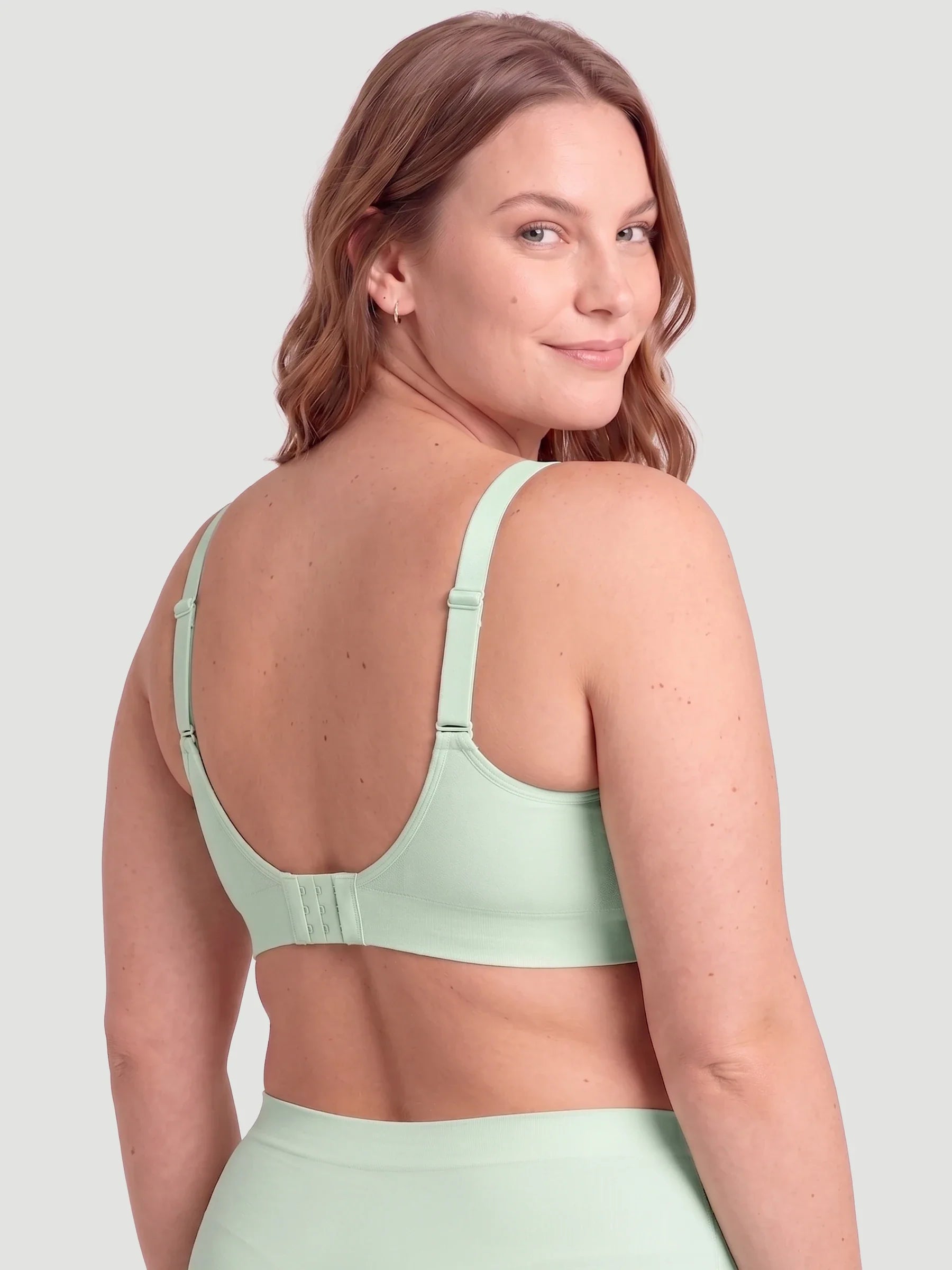 SPECIAL OFFER: Adjustable Wire Free Shaper Bra (Cups A-FF) + FREE Bra Extender 80% OFF